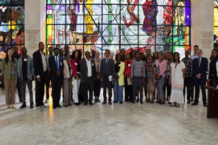 Visit to the Africa Hall by Community librarians in Ethiopia and UN-LINKS members, accompanied by Staff members of the ECA Library.