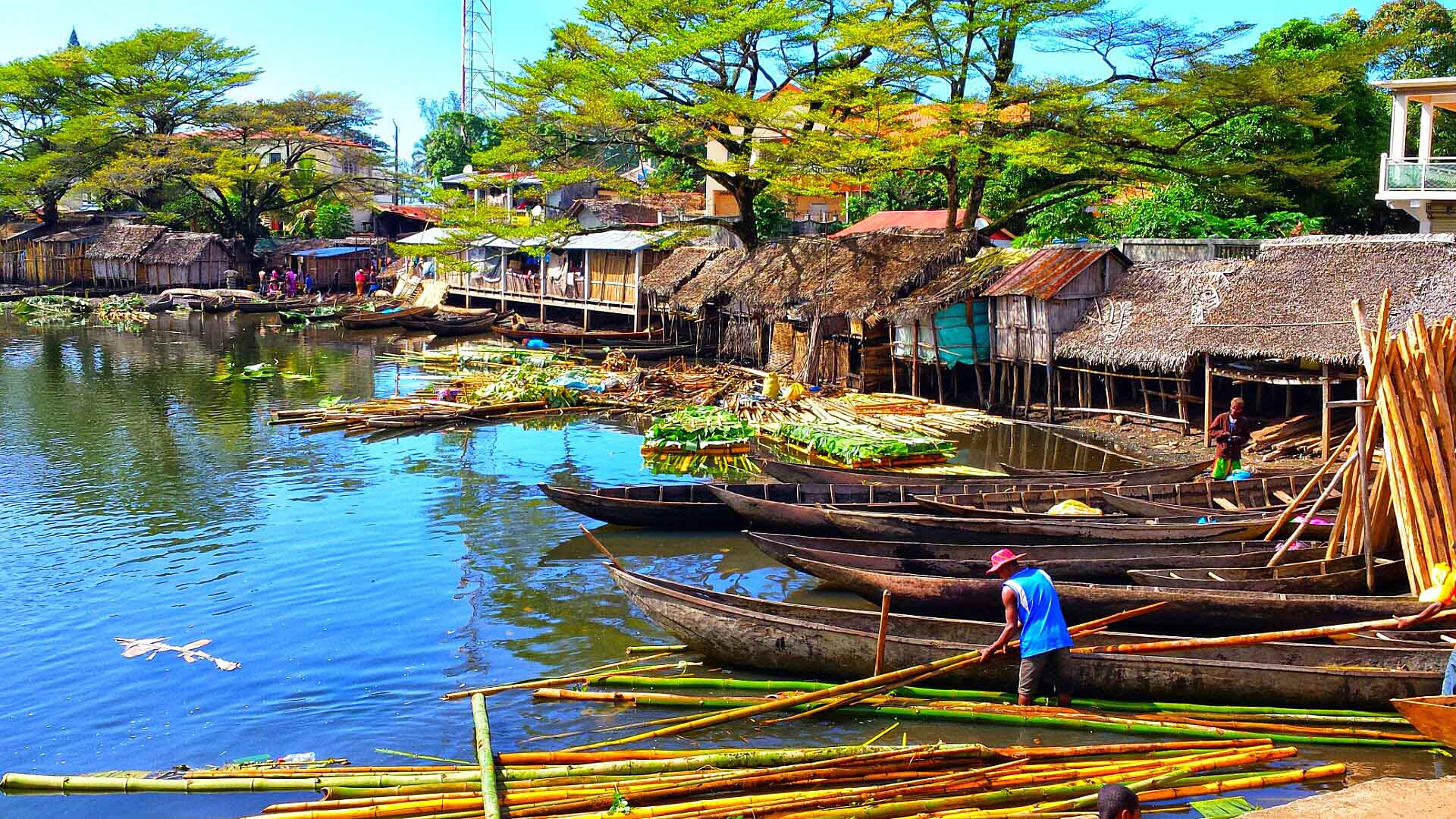 La Digue Island, Seychelles. African countries are eyeing oceans for tourism, industrial fishing and exploration revenue to jumpstart their blue economies. Photo © Shutterstock